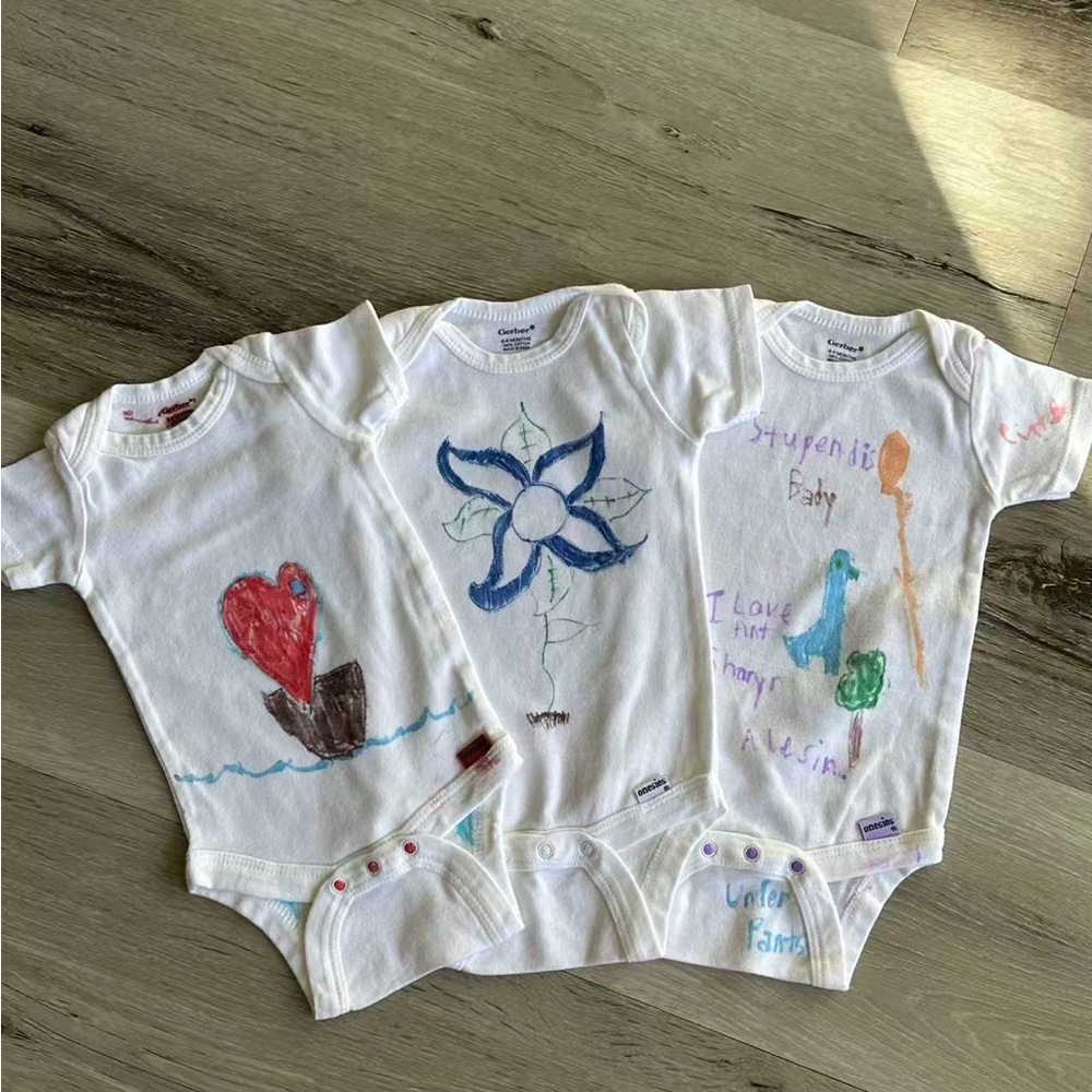 3xGerber Unique Hand-Drawing White Baby Bodysuits/Onesies 100%Cotton, 6-9 Months